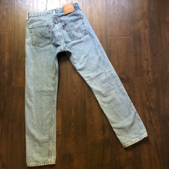 90s Vintage Levi's 501 Med Wash - Picture 4 of 5